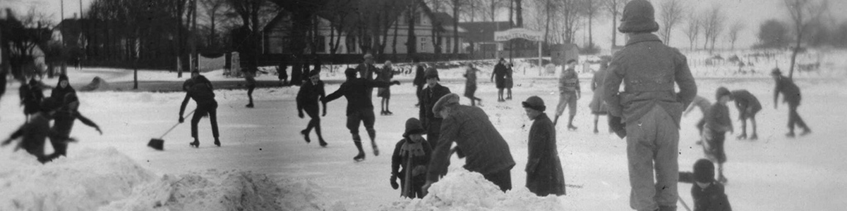 Stemningsbilleder fra den gamle skøjtebane ved Gasværket ved Sierslevvej 1935 - 1940